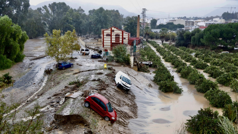 Katastrofalne poplave u Andaluziji, na snazi crveno upozorenje zbog ekstremnih uslova