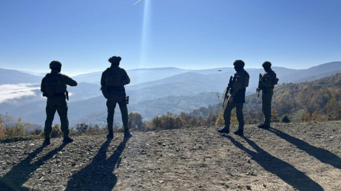 Žandarmerija u selu Orašac kod Brodareva u potrazi za Alijom Balijagićem