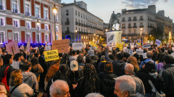 Protesti u Valensiji: Traže ostavku regionalnih vlasti zbog sporog postupanja tokom poplava