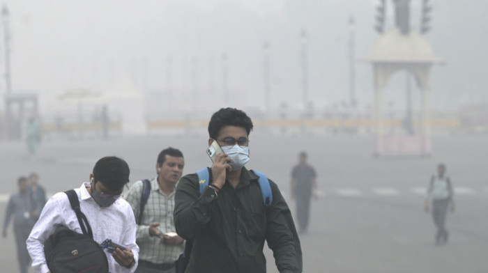 Uznemirujuće scene u Indiji: Gust smog progutao jednu od najpoznatijih građevina na svetu, opasno u Nju Delhiju (VIDEO)