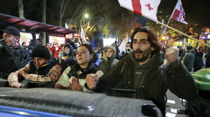 U Tbilisiju sukobi demonstranata i policije, najamanje deset osoba uhapšeno