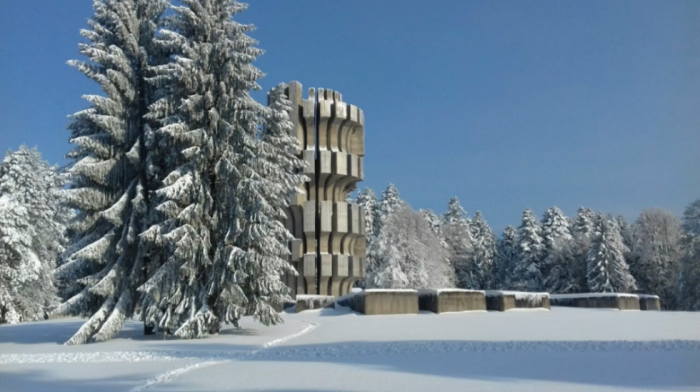 Snežna mećava stigla u BiH: "Zabelela" se Kozara iznad Prijedora, vozači pozvani na oprez