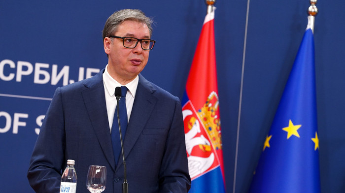 Predsednik Vučić se obraća javnosti sutra u 11 časova