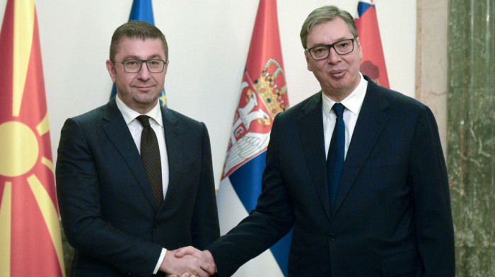 Vučić i Mickoski o jačanju odnosa, zajedničkim inicijativama i ekonomskim projektima