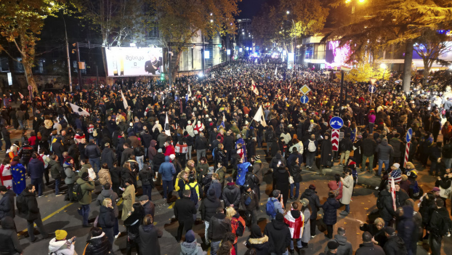 Gruzijska opozicija organizovala protest u prestonici: Ne priznaju retultate izbora, blokiran centar Tbilisija (FOTO)