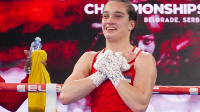 Sara Ćirković donela prvu žensku svetsku medalju za Srbiju u boksu