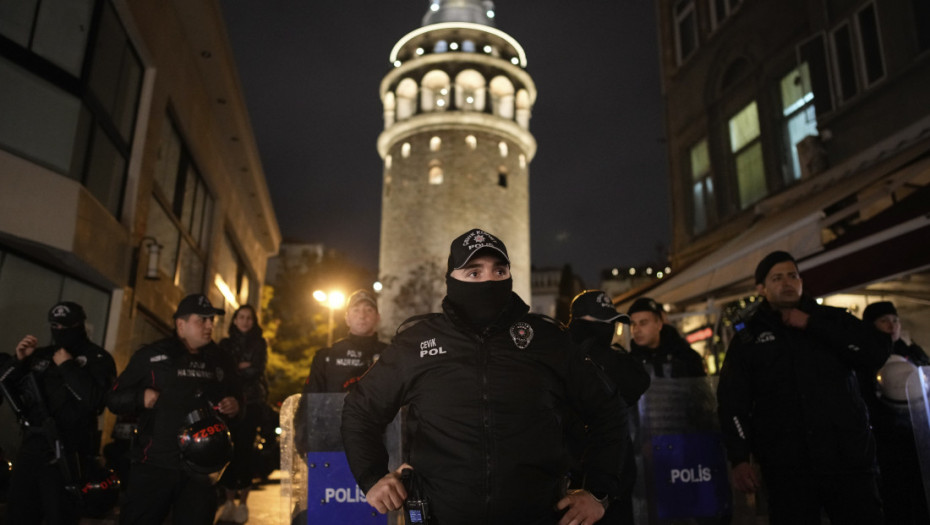 Privedeni demonstranti u Istanbulu na mitingu za prava žena