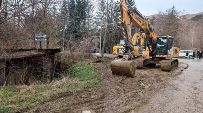 Produžen pritvor dvojici Srba zbog eksplozije na kanalu Ibar-Lepenac