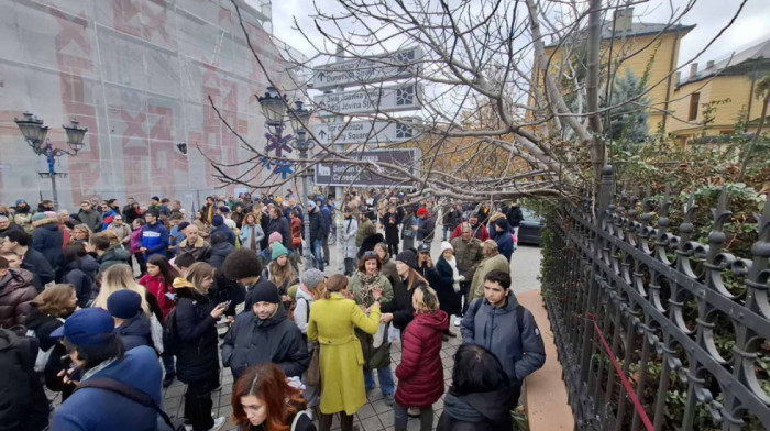 Učešće đaka na političkim protestima: Bivši učenici gimnazije Jovan Jovanović Zmaj zatražili izvinjenje direktora