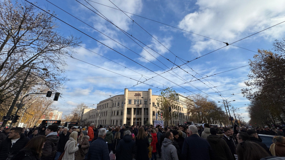 U nekoliko gradova održana akcija "15 minuta za 15 stradalih"