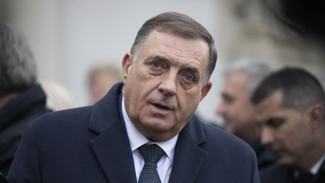 Dodik i Cvijanović čestitali Božić patrijarhu, sveštenstvu i monaštvu