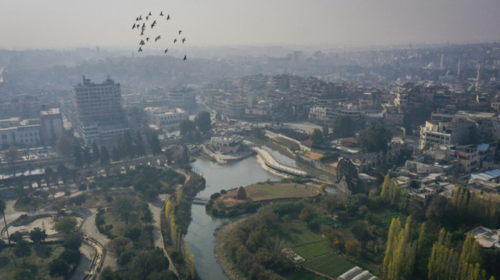 Sirijski pobunjenici pronašli veliko skladište droge kojim je upravljao brat al Asada