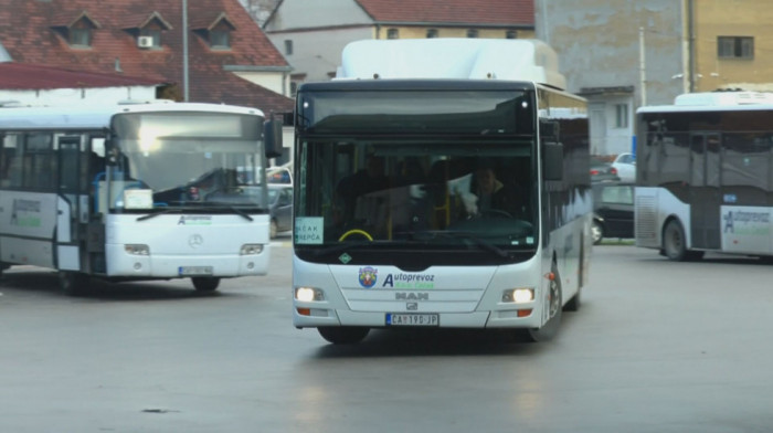 Novi talas poskupljenja u Čačku: Autoprevoznik bi da podigne cene za 60 odsto, komunalne usluge sve skuplje