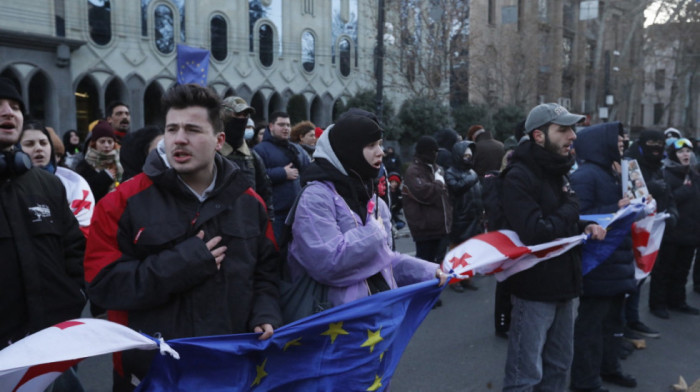 Parlament u Gruziji započeo proceduru za izbor predsednika zemlje, protesti traju