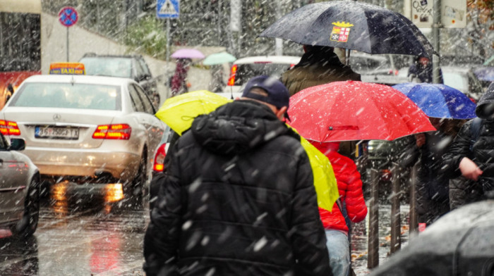 Stižu ledeni dani: Temperatura pada do -5 stepeni, u nekim delovima Srbije do 25 centimetara snega