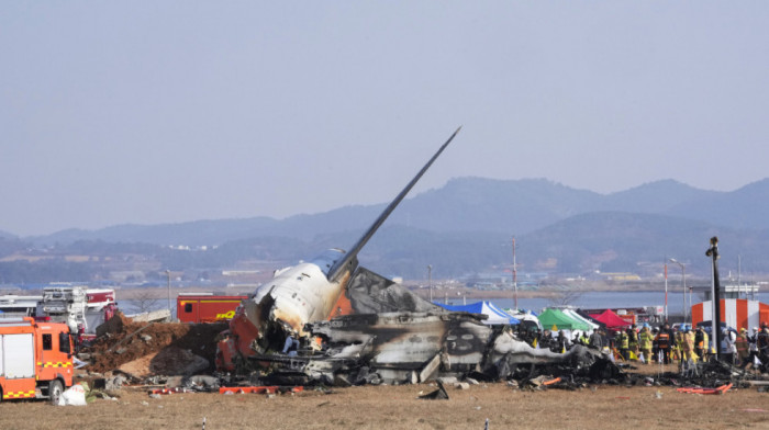 Šta se zna o padu aviona u Južnoj Koreji? Pilot tražio pomoć, objavljene i poruke putnika neposredno pre tragedije