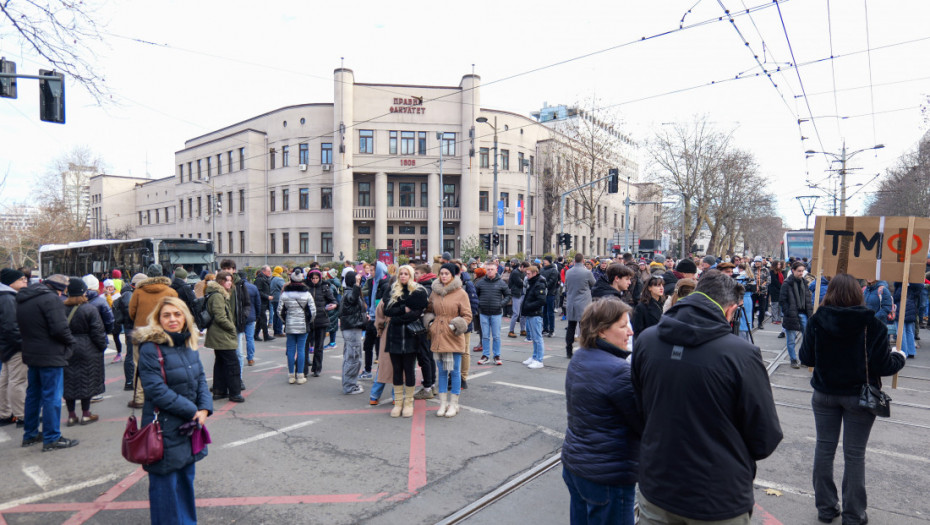 Studenti na 15 minuta blokirali raskrsnicu kod Pravnog fakulteta