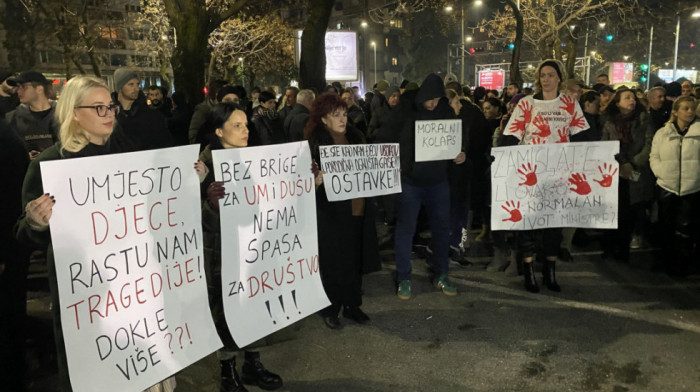 Protesti na Cetinju i u Podgorici: Građani odali počast žrtvama masakra 12-minutnom tišinom i izneli svoje zahteve