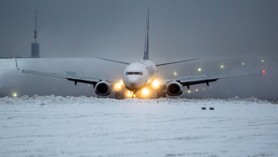 Nevreme u SAD: Obilan sneg paralisalo aerodrome, otkazano više od 1.300 letova širom zemlje