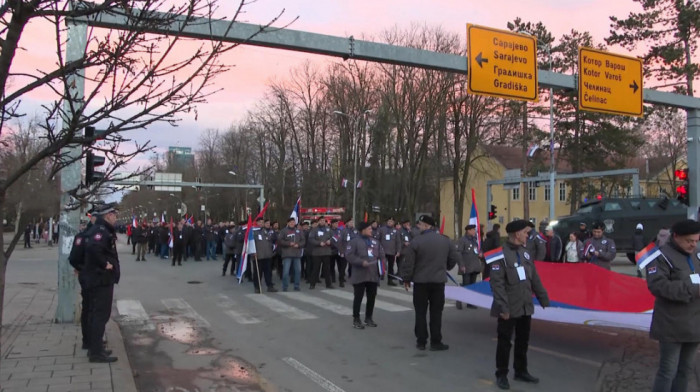 Svečani defile na Trgu Krajina u Banjaluci u okviru obeležavanja Dana Republike