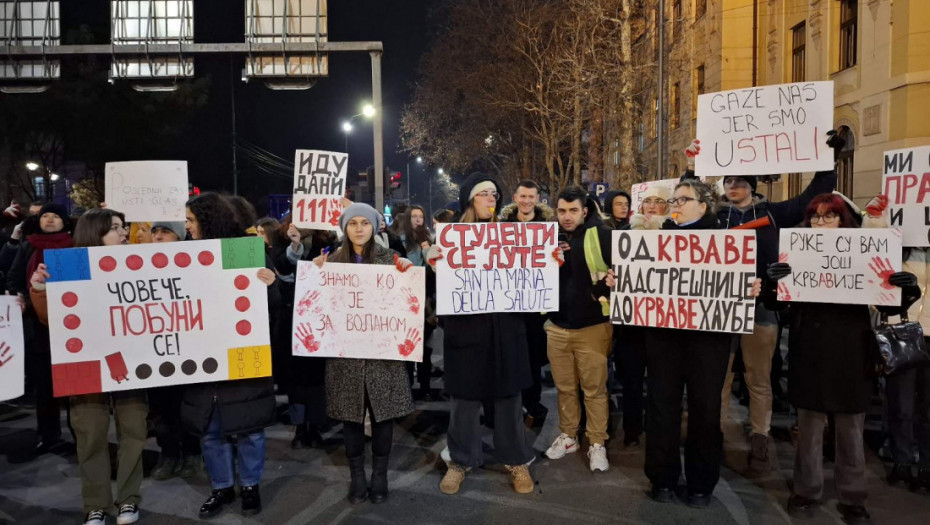 Protest u Nišu zbog obaranja studentkinje u Beogradu i incidenta kod Pravnog fakulteta