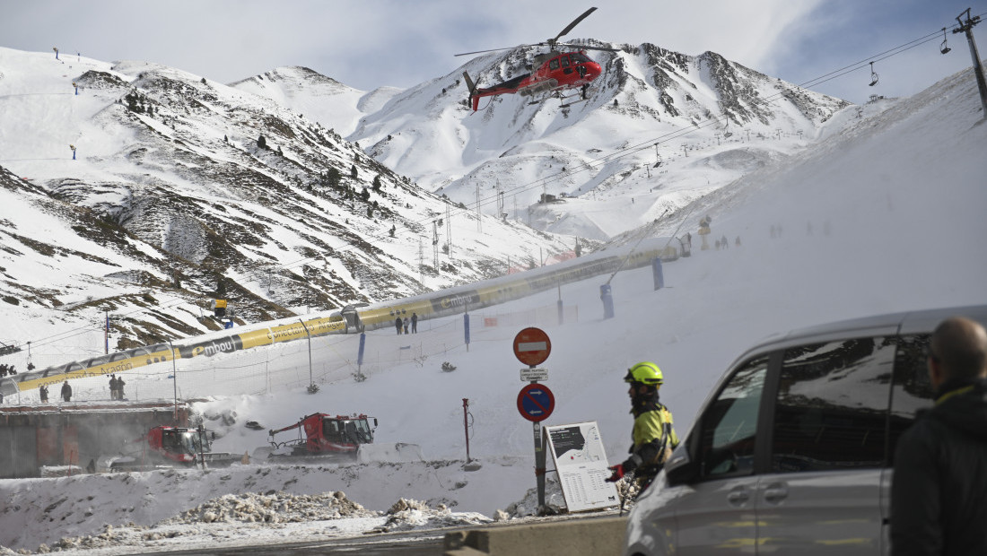 Najmanje 30 osoba povređeno kada se srušio deo žičare u ski centru u Španiji