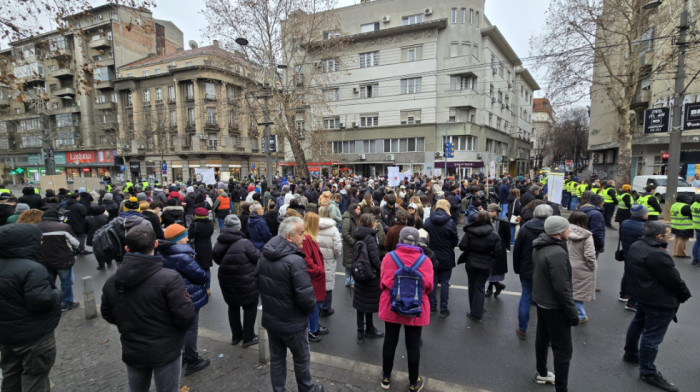 Javni čas na Trgu slobode u Novom Sadu, 15 minuta tišine i u Beogradu i Čačku