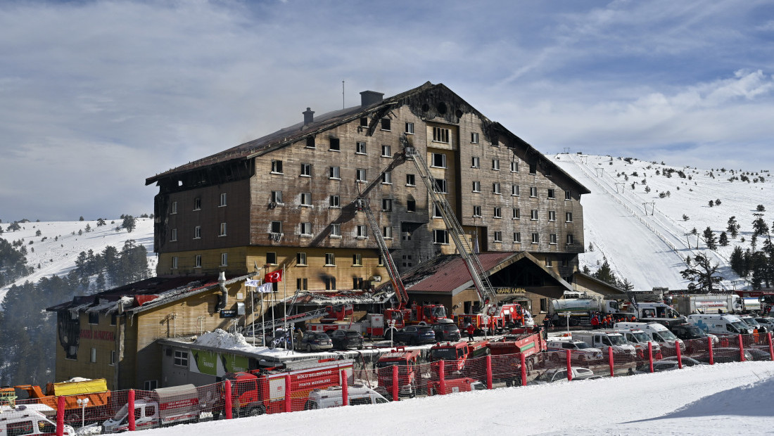 Greška u kuhinji izazvala požar u turskom hotelu "Grand Kartal"