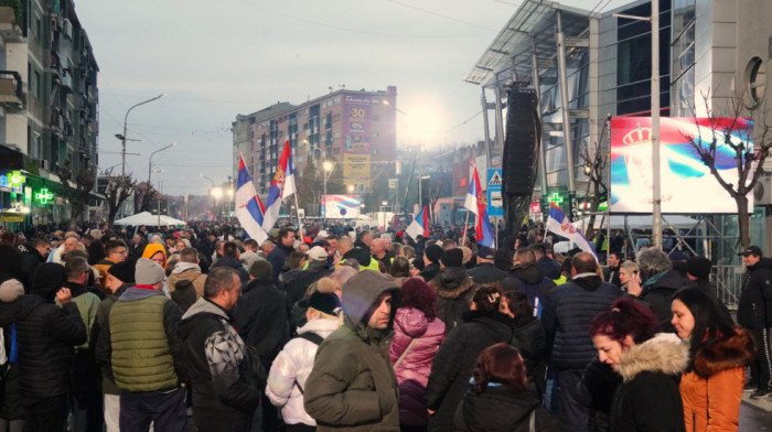 U Jagodini počeo skup povodom osnivanja Pokreta za narod i državu, obratiće se Vučić