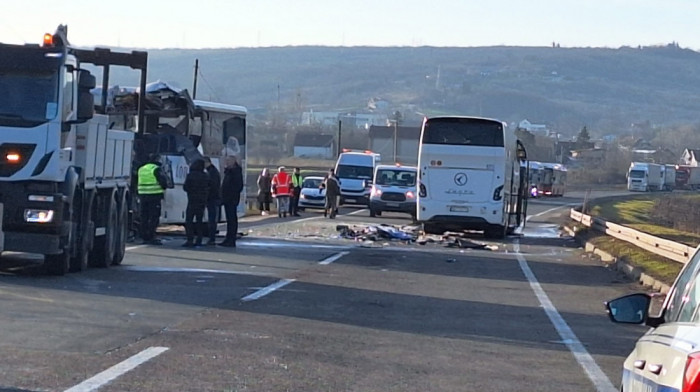 Koković o sudaru autobusa u Umki: Taj deo puta će biti proglašen za potencijalnu crnu tačku