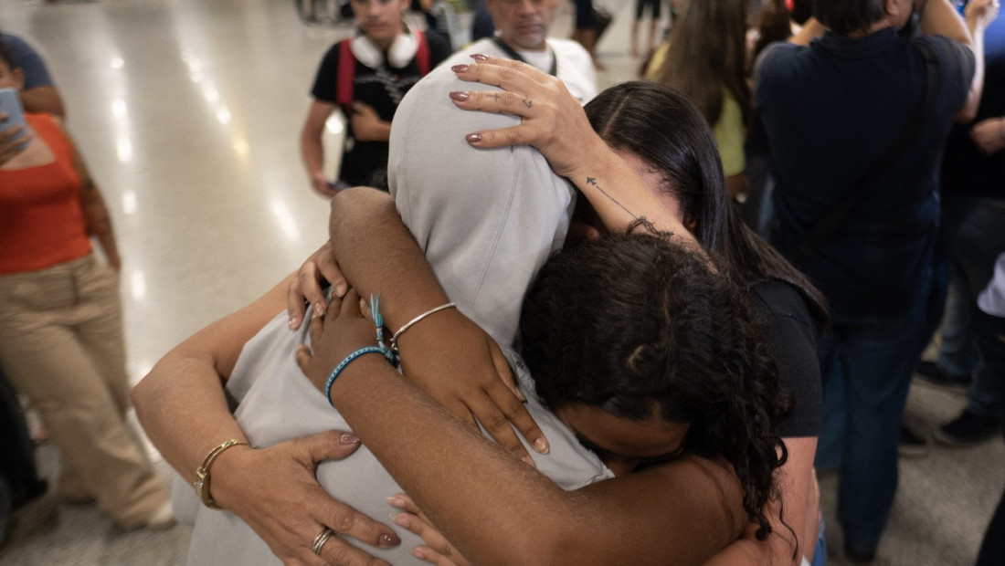 Brazil pokreće istragu o navodnim napadima agenata SAD na migrante tokom deportacije