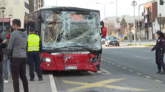 Naloženo alkotestiranje vozača dva autobusa koji su se sudarili na Novom Beogradu