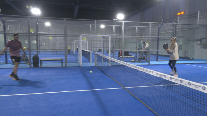 Najpopularniji rekreativni sport u Beogradu: Zašto je padel toliko interesantan sportistima?