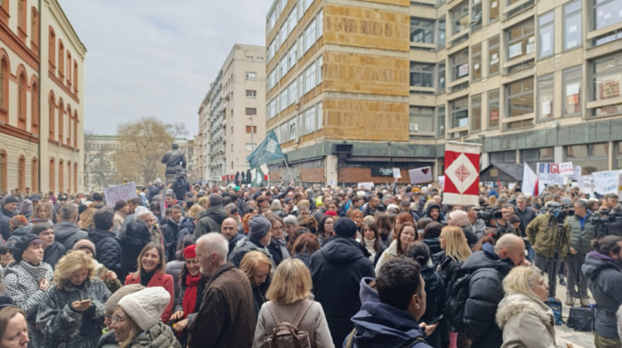 Protesti i blokade saobraćajnica širom Beograda: Policija brinula o bezbednosti okupljenih, incidenata nije bilo