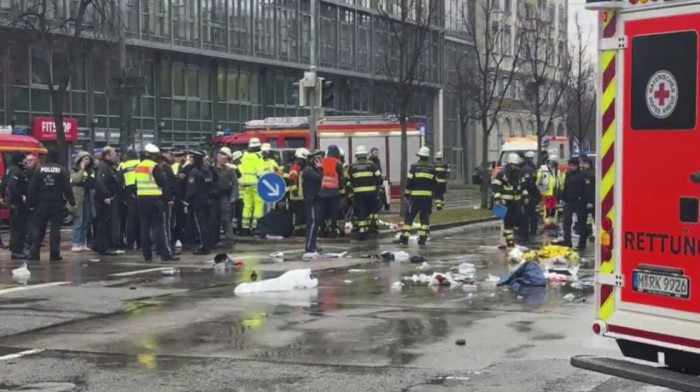 Najmanje 28 ljudi povređeno kada je automobil uleteo u masu u Minhenu, vozač uhapšen