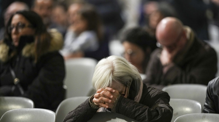 Vatikan: Papa Franja se odmara nakon još jedne mirne noći, stanje se poboljšava