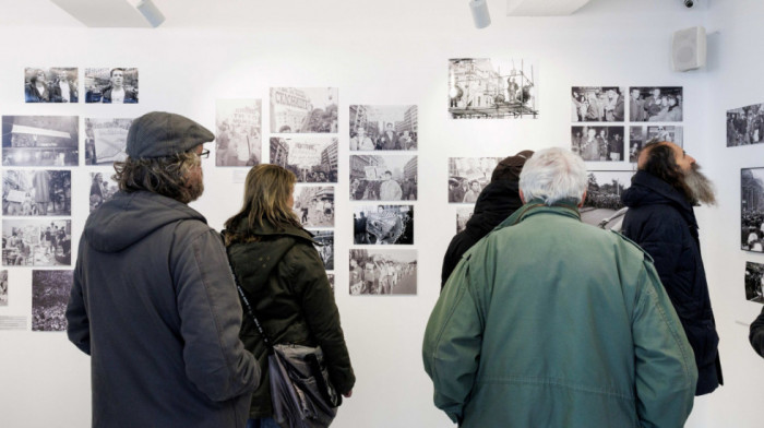 "Sećanje i nada": Izložba fotografija Goranke Matić u galeriji  "Novembar" (VIDEO)