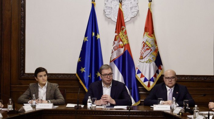 Vučić predsedava hitnom sednicom Saveta za nacionalnu bezbednost Srbije