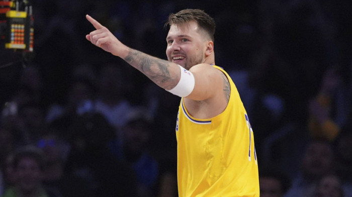 Dončić i Lebron vodili Lejkerse do pobede protiv Njujork Niksa