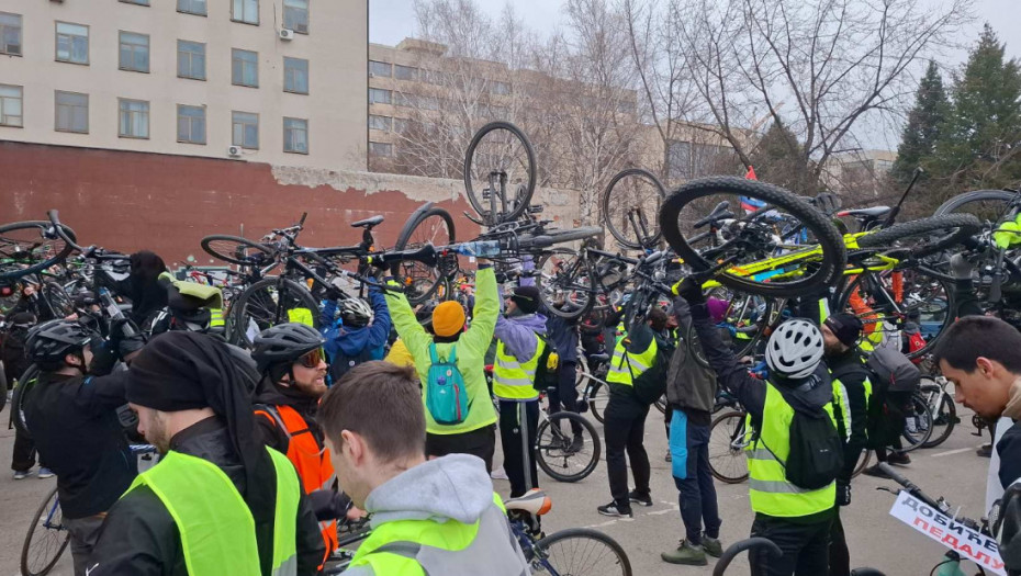 Studenti iz svih krajeva Srbije stižu u Niš, sutra je zakazan veliki protest