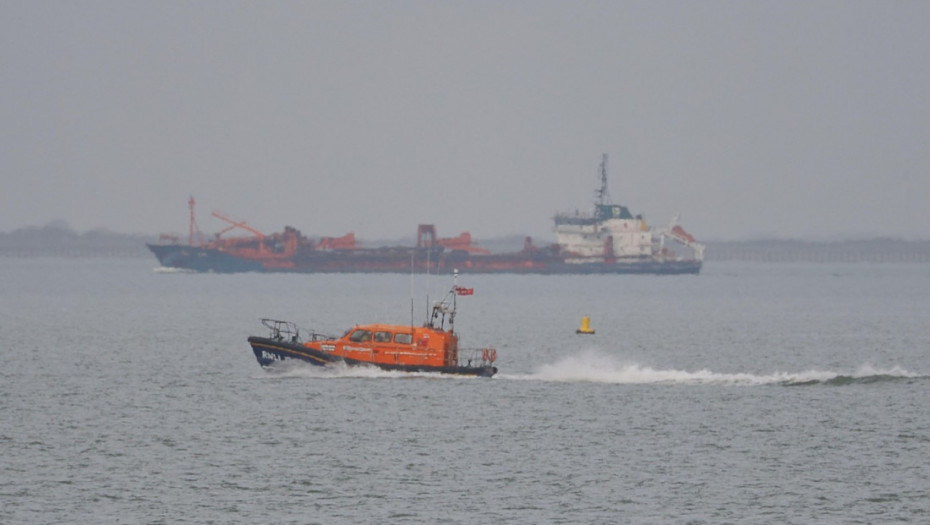 Sudarili se naftni tanker i teretni brod kod obale Britanije: Spaseno svih 20 članova posade tankera (VIDEO)