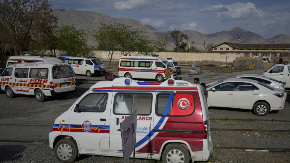 Masakr u Pakistanu: Militanti ubili 50 talaca nakon otmice voza, više  od 200 ljudi i dalje zarobljeno