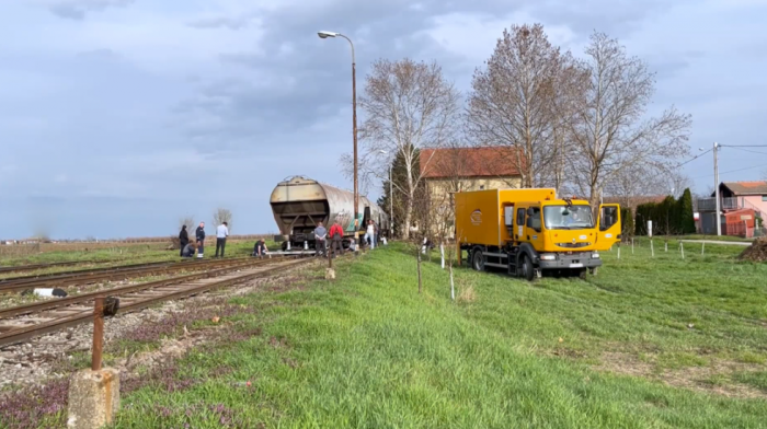 Teretni voz iskočio iz šina kod Futoga, obustavljen saobraćaj Novi Sad - Sombor