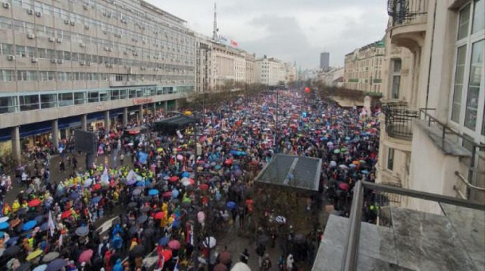 (Ne)transparentnost: Kako su za potpisivanje peticije "Kreni-promeni" građani dobijali zahvalnice iako je nisu potpisali