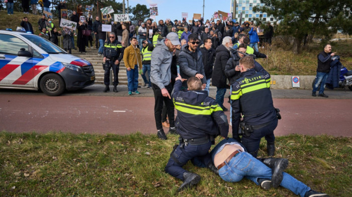 Nasilje na demonstracijama protiv progona Alavita u Hagu, intervenisala holandska policija