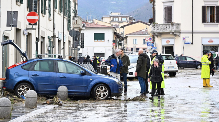 Skoro 1.500 ljudi zarobljeno, evakuisano 248 osoba zbog poplava u centralnoj Italiji