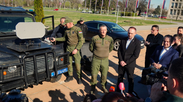 Novinarima pušteni snimci iz LRAD uređaja: Kako zvuče glasovna upozorenja policije? (VIDEO)