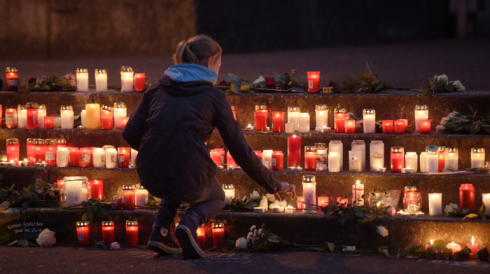 Danas se obeležava deset godina od pada aviona u francuskim Alpima i pogibije 150 ljudi