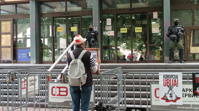 Ukinut pritvor osumnjičenima za napad na "Kobre" u Novom Sadu