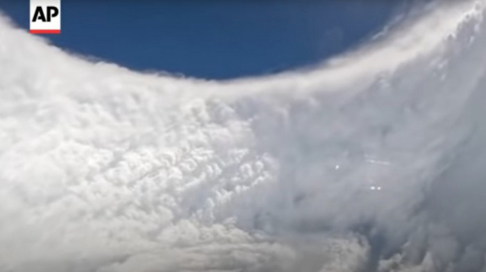 Vojni avion uleteo u srce uragana Melisa: Kako izgleda središte najveće oluje u 2025. godini (VIDEO)